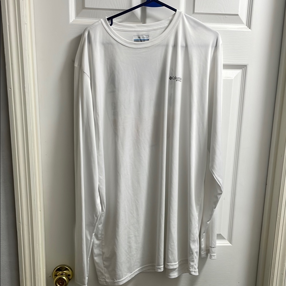 Columbia White Long Sleeve Tee for Versatile Comfort